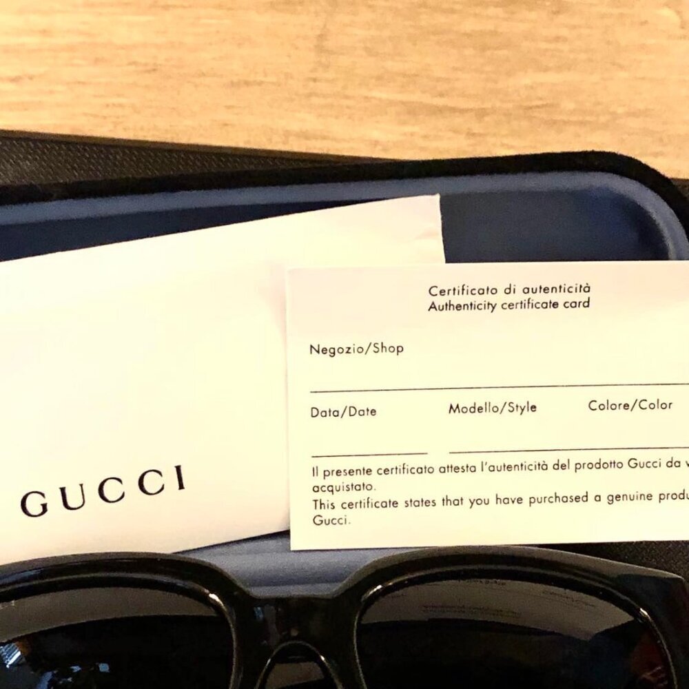 NWT GUCCI Sunglasses GG0142SA Black Square Frame Gold G Logo + Case MSRP $550 - Picture 14 of 14